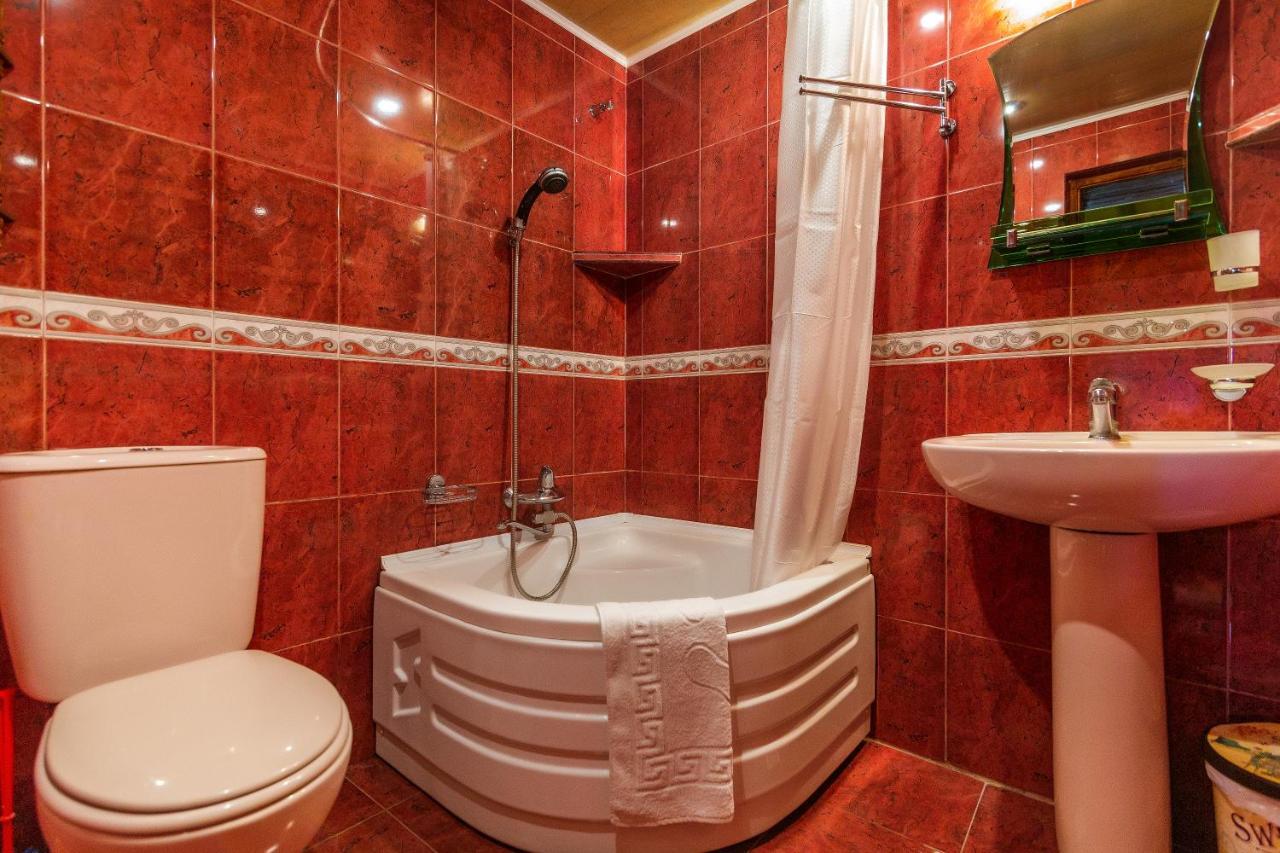 Salomes Apartment Tuti Borjomi Exteriör bild